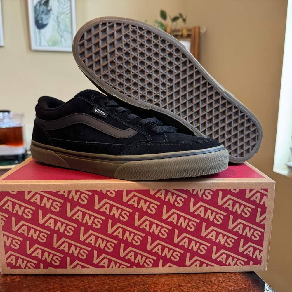 Vans Bearcat Black/Dark Gum Brand New Unworn Men’s 9.5 Women’s 11.5